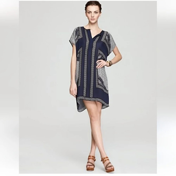 Vince Dresses & Skirts - Vince silk  geometric pattern scarf tunic dress SZ XS